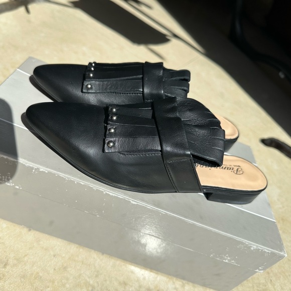 Italian Piampiani black leather sandals - Picture 1 of 5